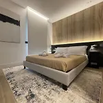 Garibaldi 1 Ground Floor 1br Apartment, Old Town * オルビア
