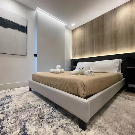 Apartman Luxury Renovated Ground Floor 1br - Of The - Historical Centre *