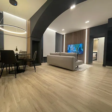 Garibaldi 1 Ground Floor 1br Apartment, Old Town * Olbia