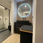 Garibaldi 1 Ground Floor 1br Apartment, Old Town Apartment