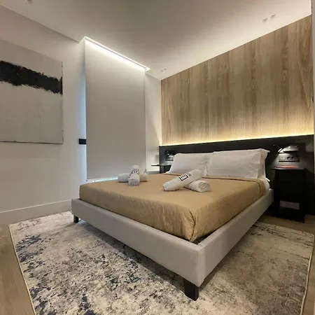 Luxury Renovated Ground Floor 1br - Of The - Historical Centre