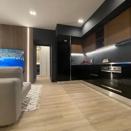 Luxury Renovated Ground Floor 1br - Of The - Historical Centre * Olbia