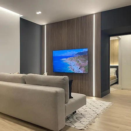 Luxury Renovated Ground Floor 1br - Of The - Historical Centre Olbia