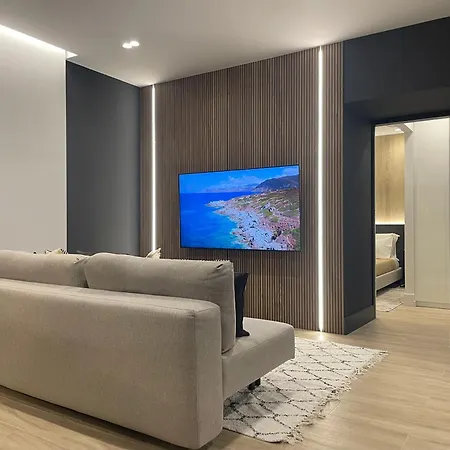 Appartamento Luxury Renovated Ground Floor 1br - Of The - Historical Centre Olbia