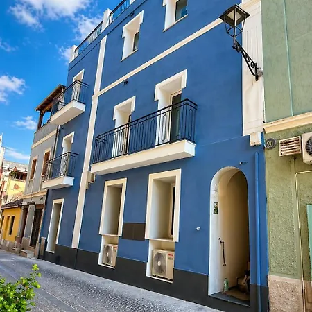 Garibaldi 1 Ground Floor 1br Apartment, Old Town דירה אולביה