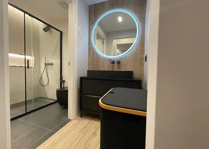 Luxury Renovated Ground Floor 1br - Of The - Historical Centre Apartamento