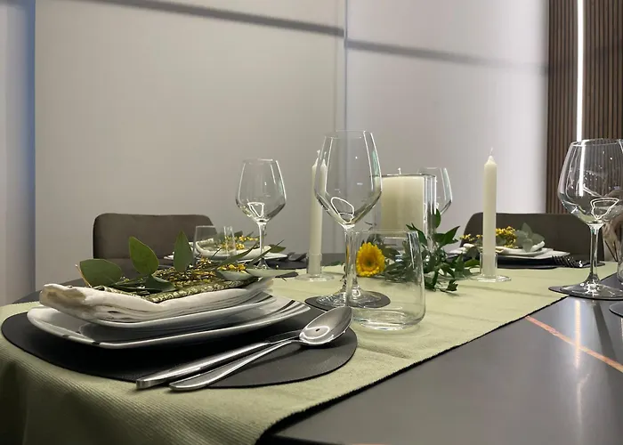 Luxury Renovated Ground Floor 1br - Of The - Historical Centre Апартаменты Ольбия